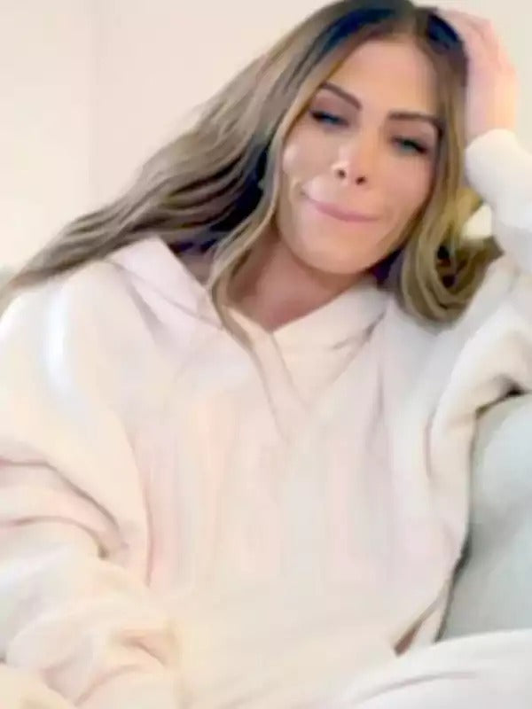 Americans Fashion Secret Lives of Mormon Wives Jessi Ngatikaura White Hoodie