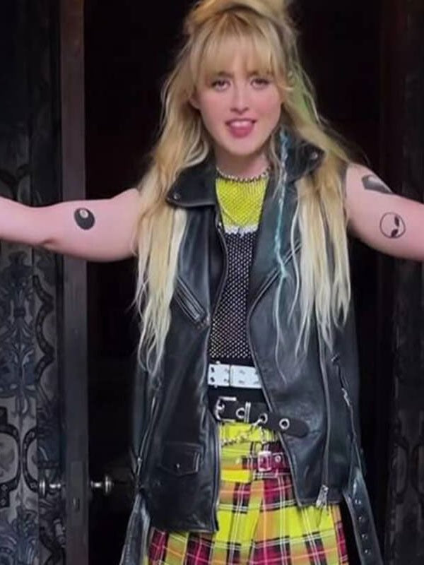 Americans Fashion Abigail Kathryn Newton Black Vest