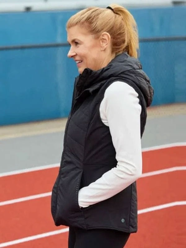 Americans Fashion The Motherhood Connie Britton Black Puffer Vest