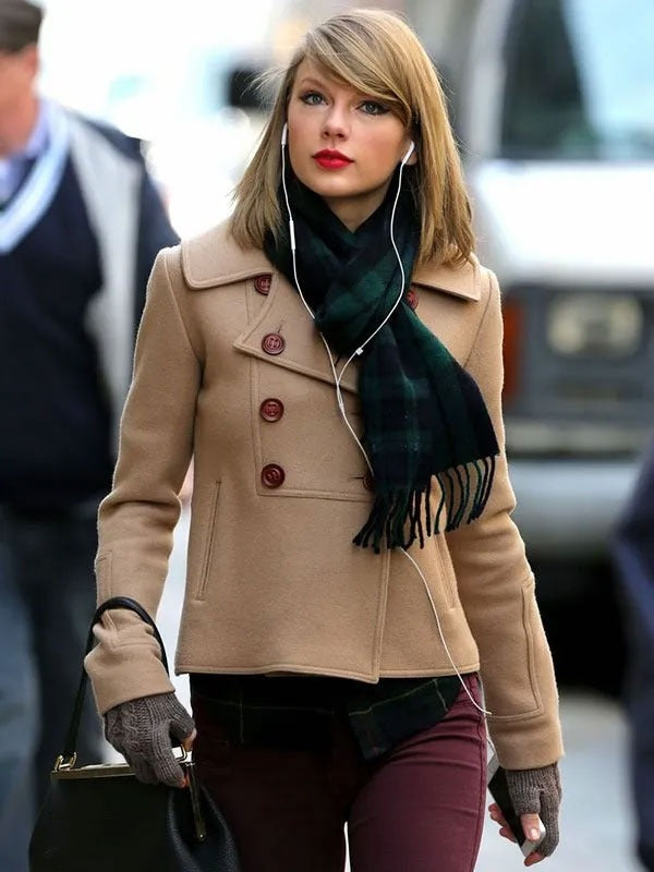 Americans Fashion In New York City Taylor Swift Beige Coat
