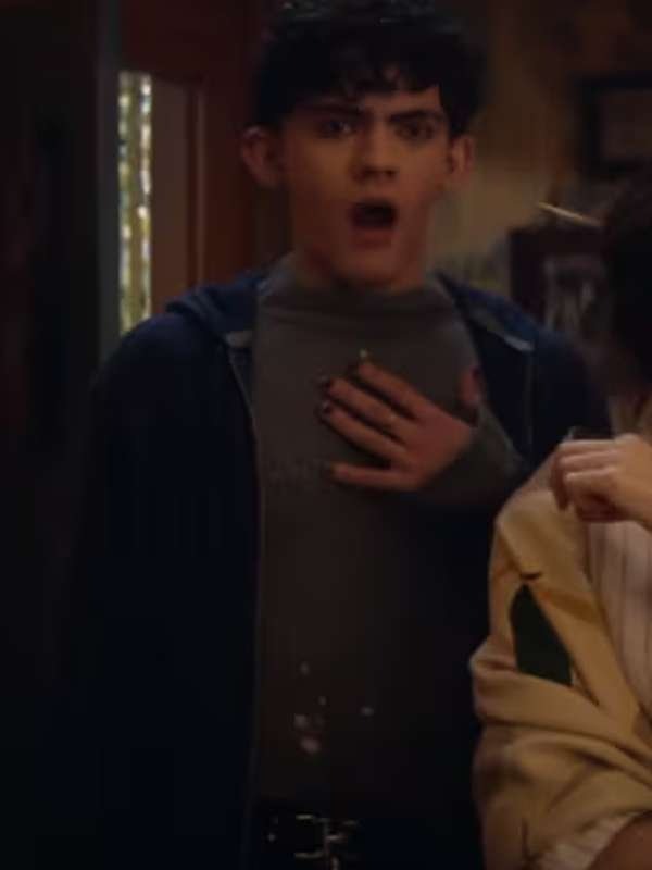 Americans Fashion Agatha All Along 2024 Joe Locke Blue Hoodie